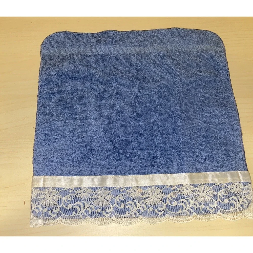Dundee Blue Lace & Flower 3 Piece Towel Set‎ Vintage USA